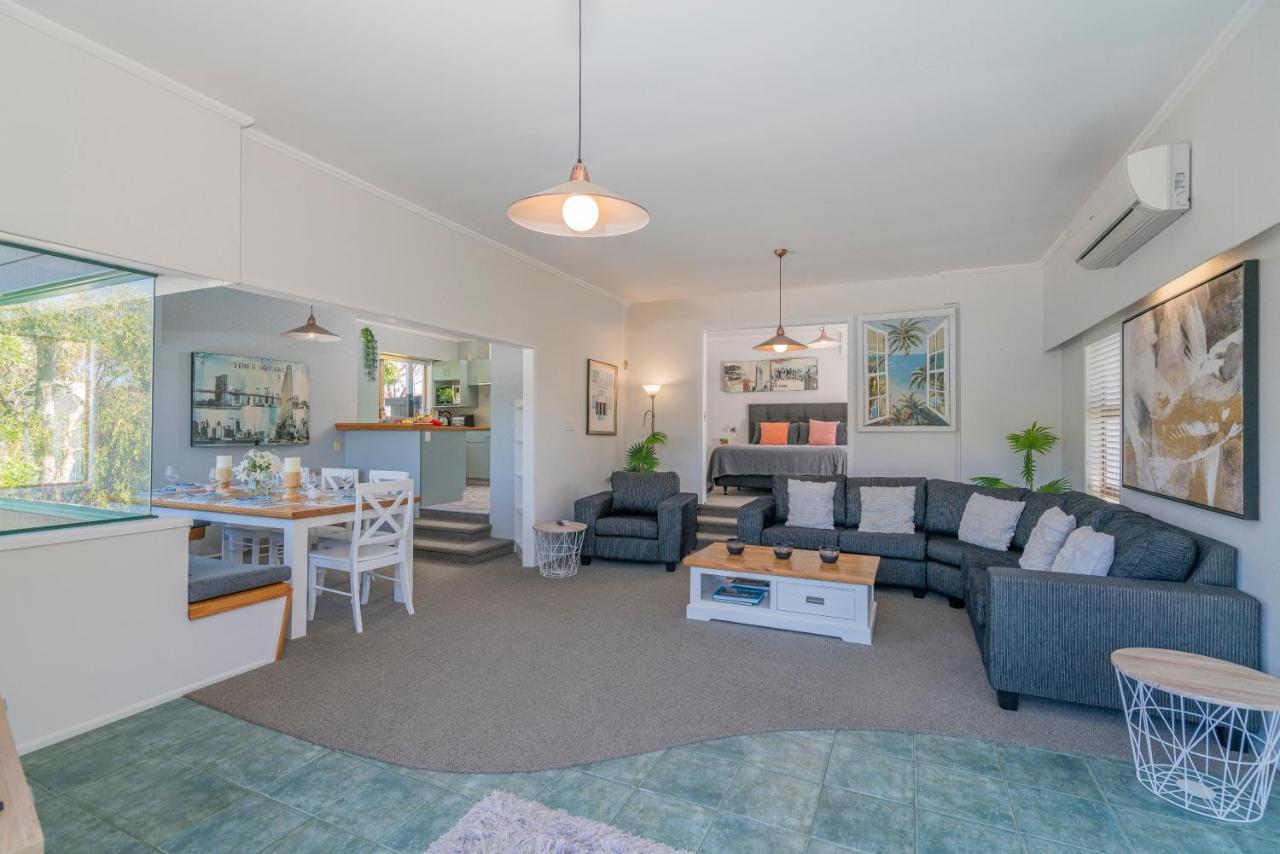 Oceans 88 Whitianga Coastal Suites Екстер'єр фото