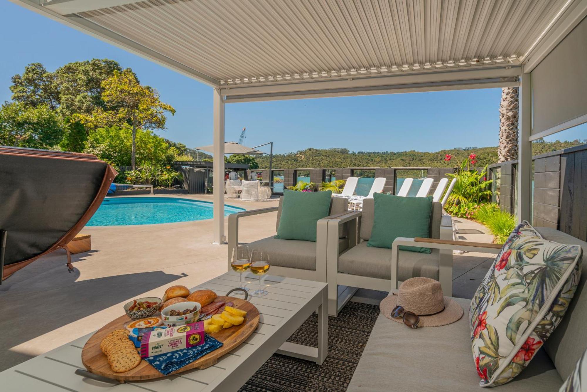 Oceans 88 Whitianga Coastal Suites Екстер'єр фото