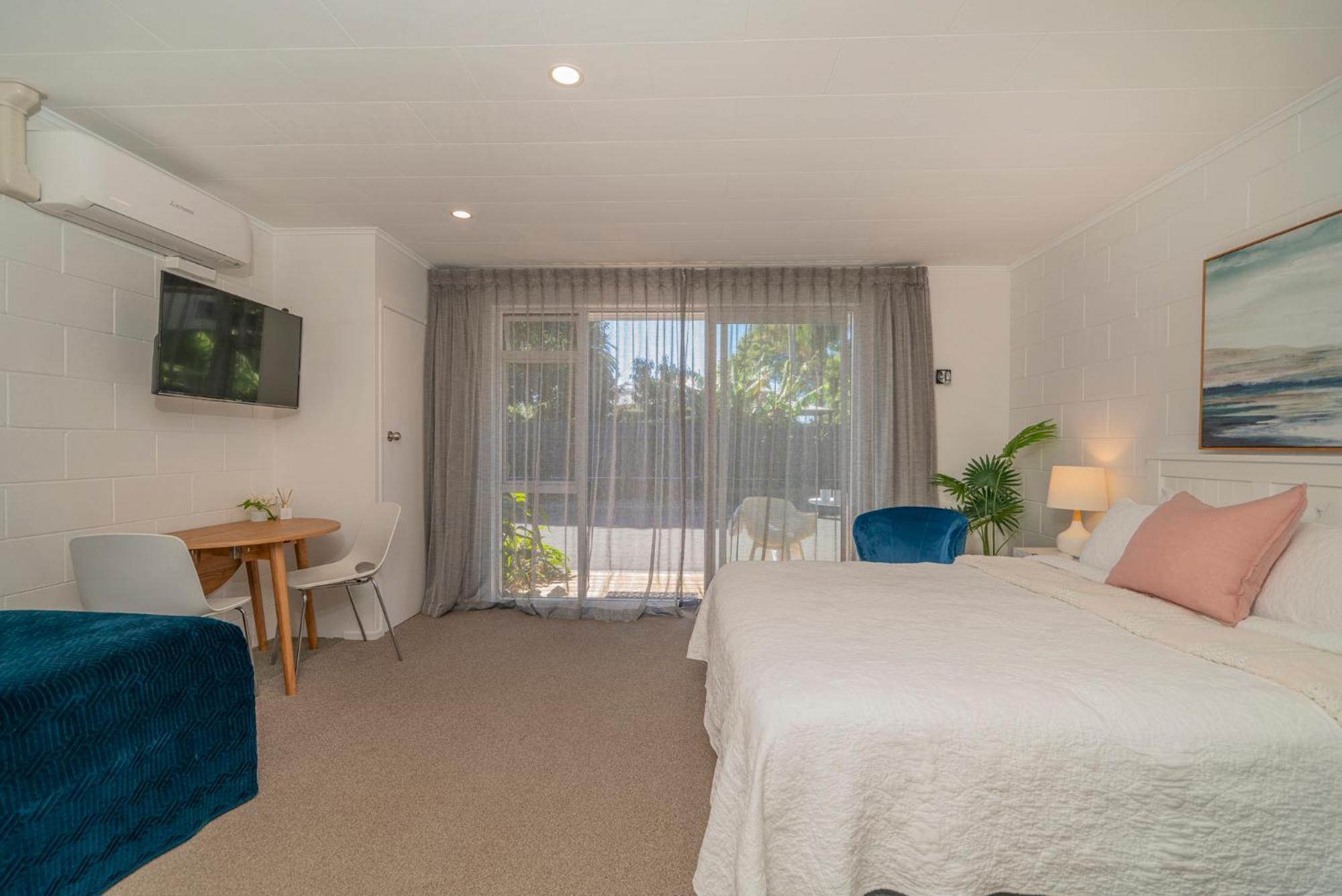 Oceans 88 Whitianga Coastal Suites Номер фото